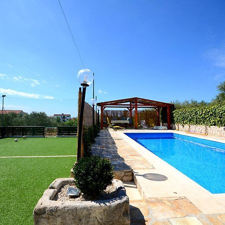 סגט ווראנייצה Apartments Mirko מראה חיצוני תמונה