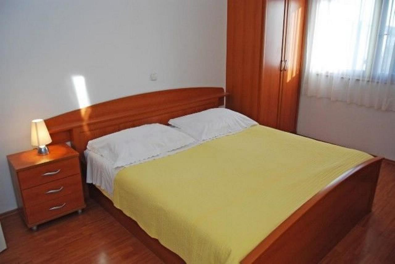 סגט ווראנייצה Apartments Mirko מראה חיצוני תמונה
