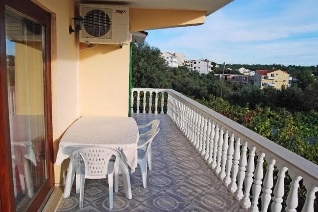 סגט ווראנייצה Apartments Mirko מראה חיצוני תמונה