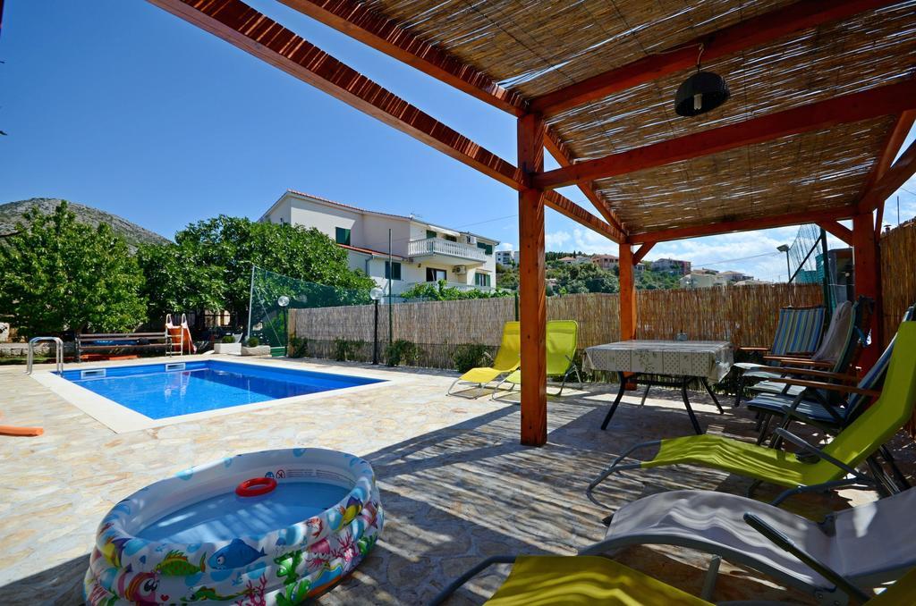 סגט ווראנייצה Apartments Mirko מראה חיצוני תמונה